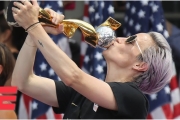 Highlights from the USWNT’s victory parade in New York City | 2019 FIFA Women’s World Cup