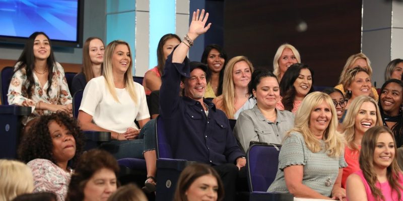 Superfan Brad Pitt Distracts Ellen While Sitting in the Audience