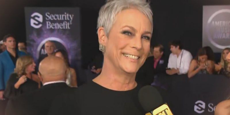 Why Jamie Lee Curtis Considers Herself As A ‘Swiftie’ | American Music Awards 2019