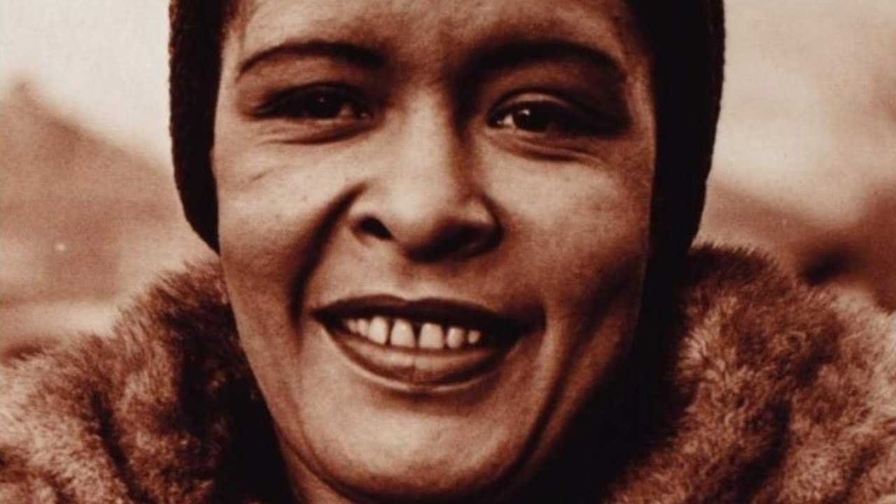 Tragic Details About Billie Holiday